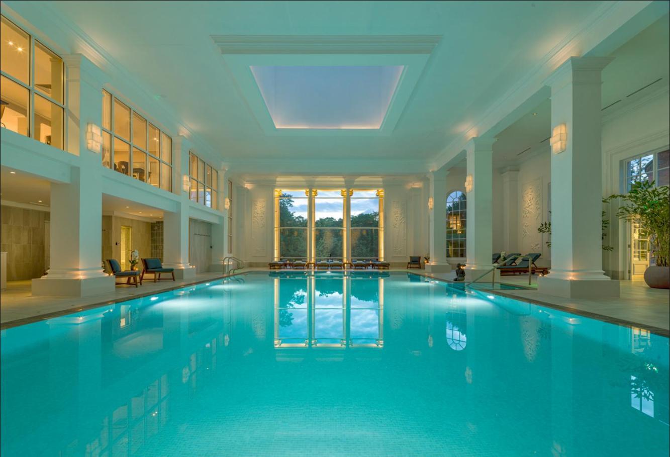 Chewton Glen Hotel - An Iconic Luxury Hotel New Milton Bagian luar foto