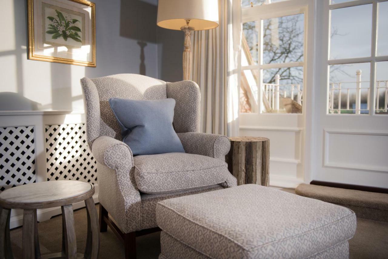 Chewton Glen Hotel - An Iconic Luxury Hotel New Milton Bagian luar foto