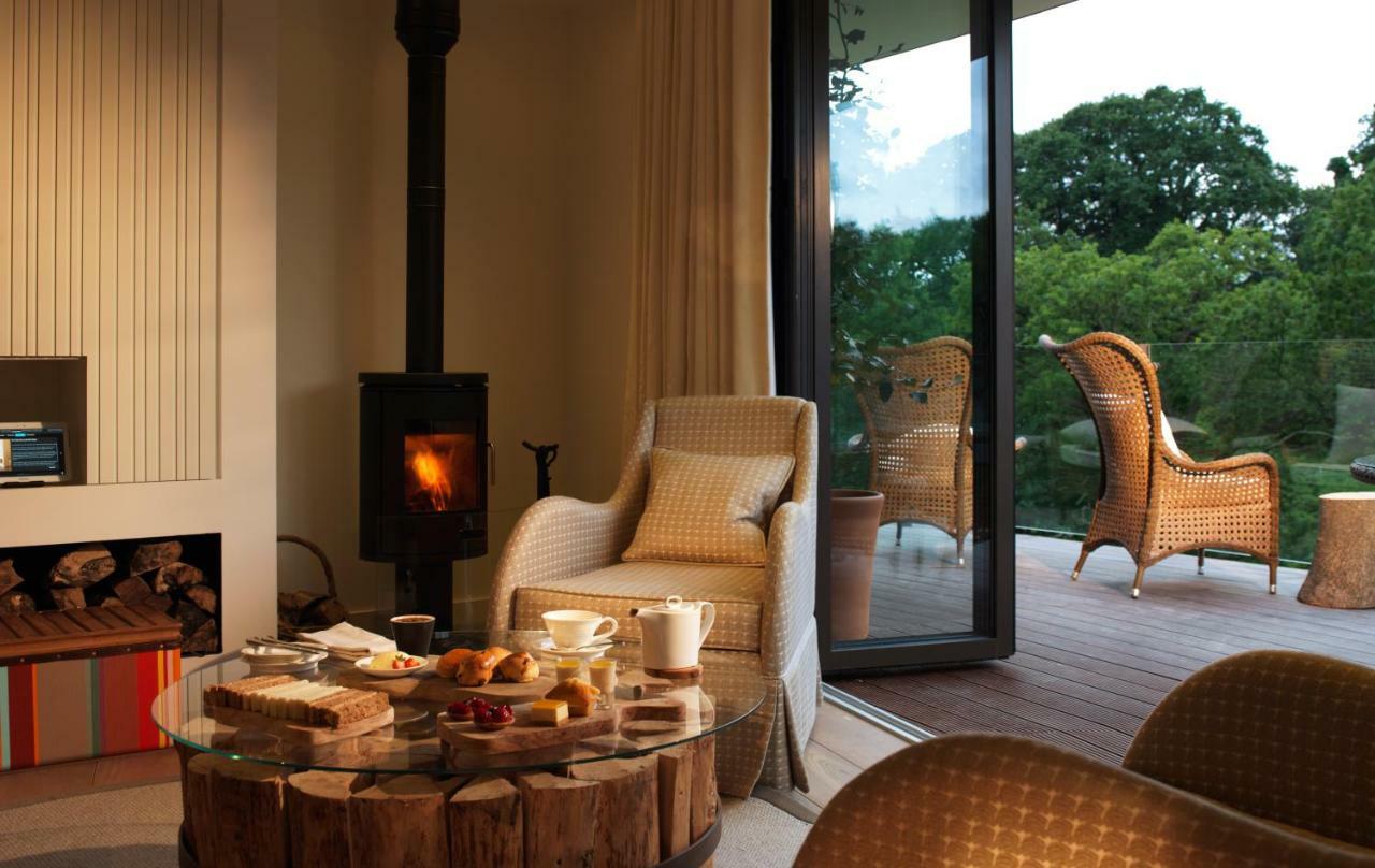 Chewton Glen Hotel - An Iconic Luxury Hotel New Milton Bagian luar foto